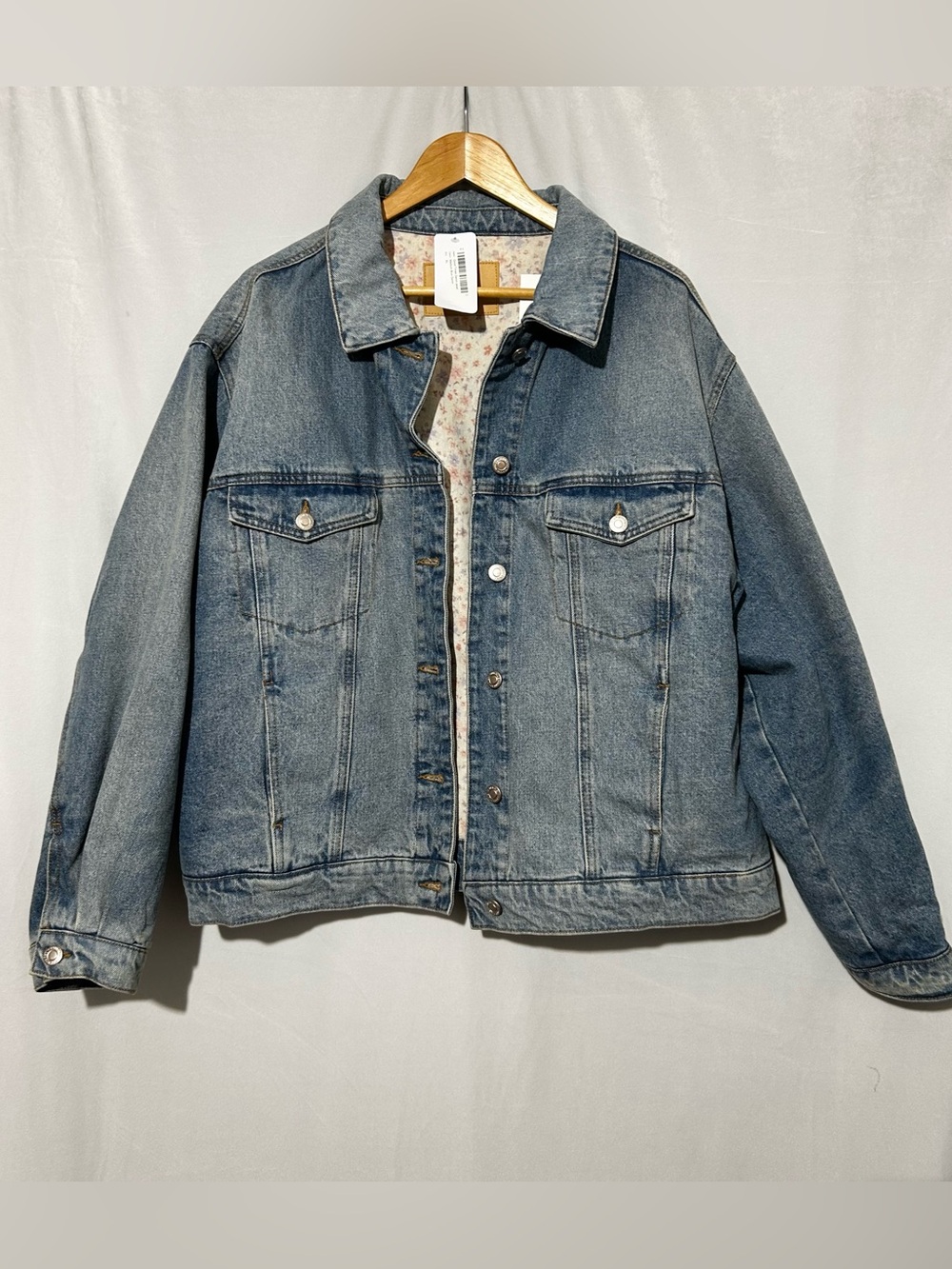 New ONLY Denim Lined Jean Jacket - Sz XL - Light Two Tone Denim - Floral Lining
